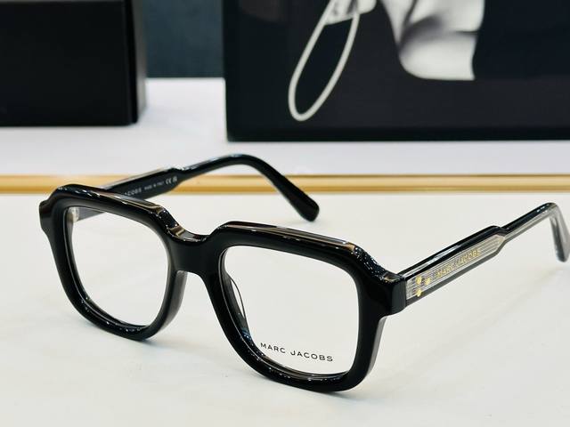 marc Jacobs 马杰家 Marc732 Size：54口19-145 采用今年流行的板材 Z完美设计 配光镜