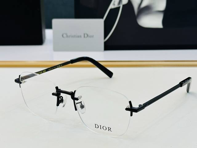 推荐 Dio* 迪家 Cd Os5U Size：55口20-145 平光镜 镜腿精美装饰 Xl时尚百搭 配光架