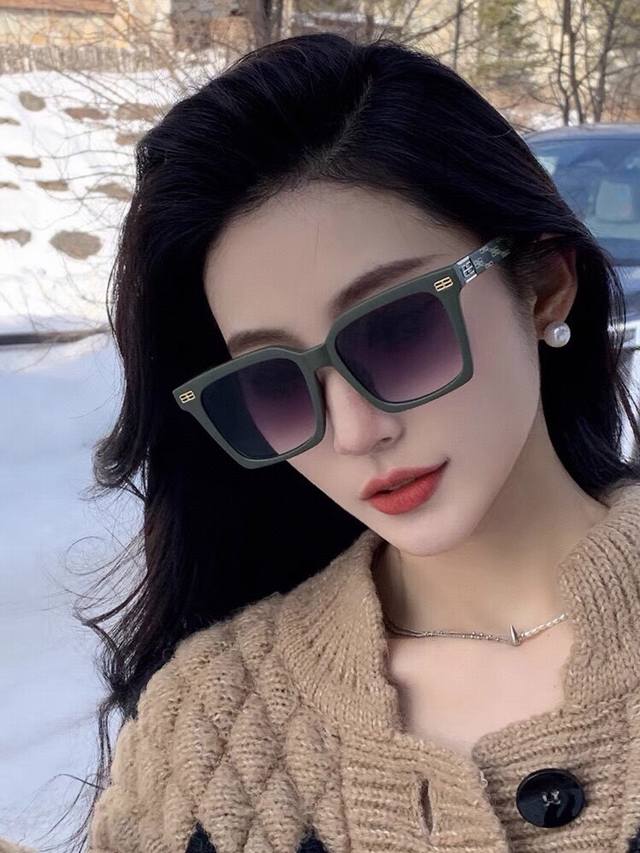 Balenciag*复古方框墨镜女Ins高级感网红 新款防晒遮阳圆脸显瘦太阳镜潮