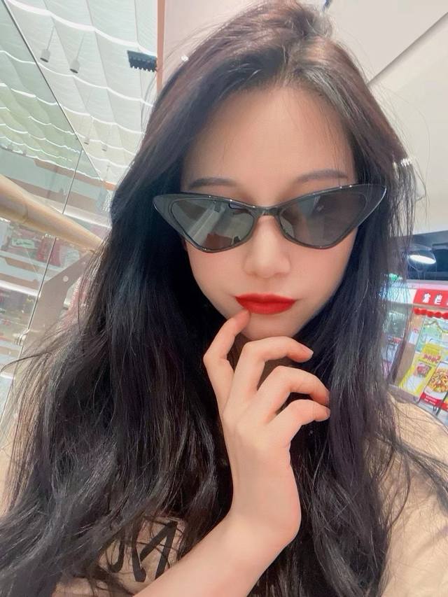 Gucc*古驰 Gg0708 独猫眼设计 Size: 61-16-145