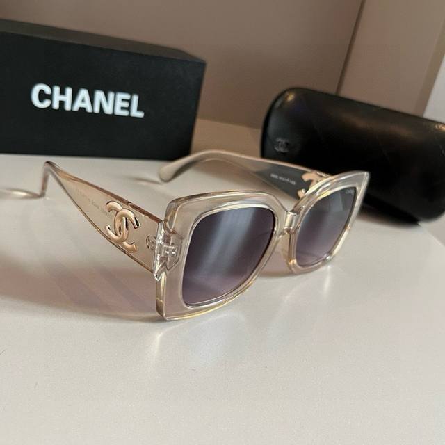 Chanel香奈儿网红爆款太阳镜，遮阳修饰脸型神器贴