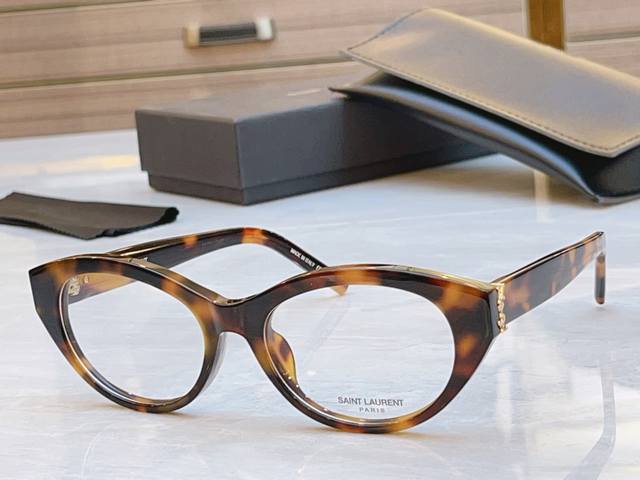 Saint Lauren* 圣罗*兰新款眼镜架，Model：Sl M148 F，Size：54口18-145
