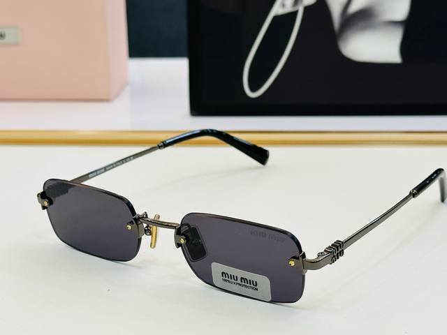 谬家 Smu B50S Size：53口20-145 时尚靓丽 得意] 微笑] 一 独具品质