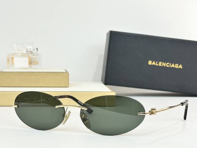 Balenciag* Mod：Bb0179S Size：60口18-140