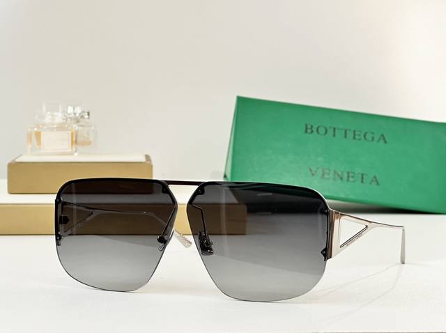 Bottega Venet* Model：Bv1065S Size：57口05-145 L