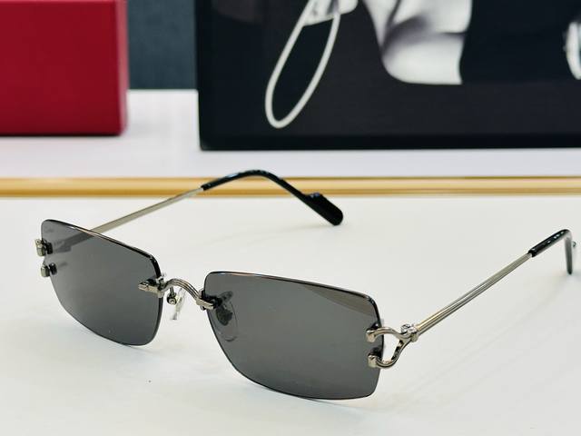 cartie* 卡家 太阳镜 Ct0550S Size：56口18-145 电镀工艺精湛气质十足！W男女同款 钛