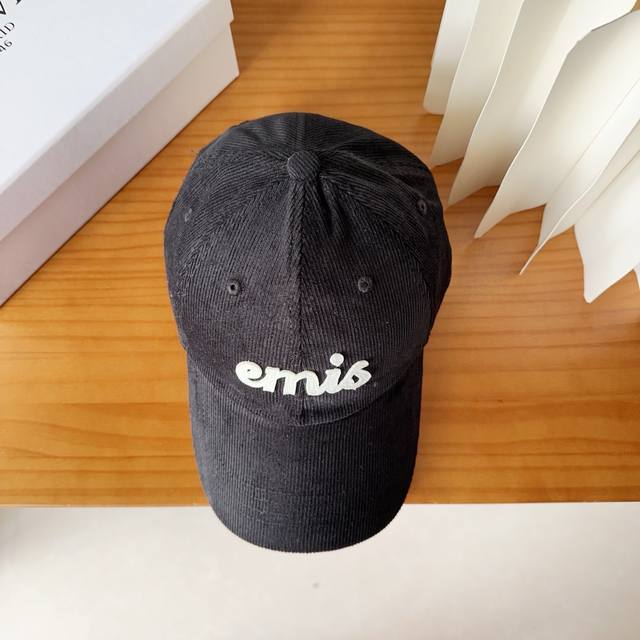 Emis 新款灯芯绒棒球帽，新款鸭舌帽，男女通用，头围57Cm
