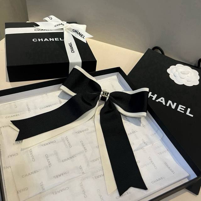 Chanel香奈儿顶夹