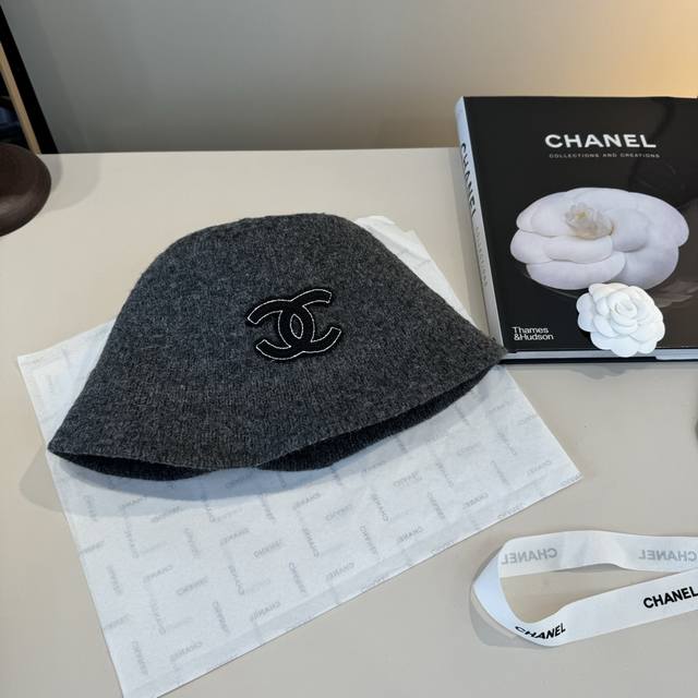 Chanel香奈儿新款羊毛渔夫帽 ,可折叠