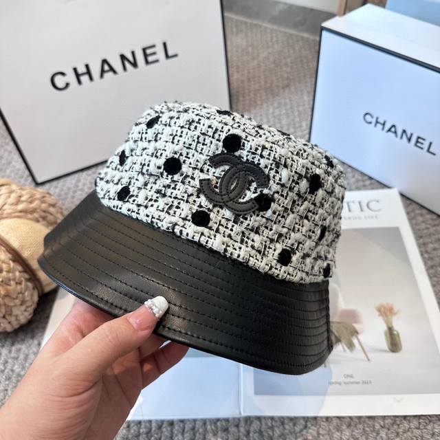 Chanel香奈儿渔夫帽，遮阳百搭～休闲出街神器 皮革羊毛拼接面科超好搭配
