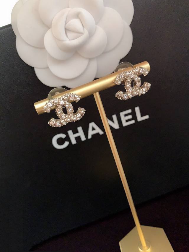 Ch*Nel 经典方钻珍珠耳钉 一致Zp材质