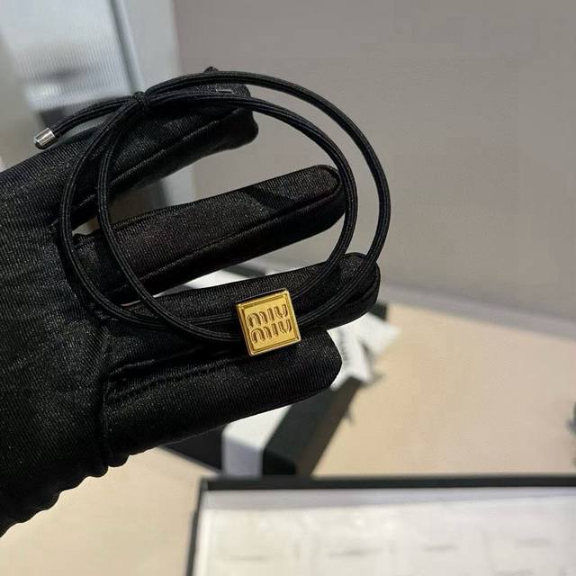 单个 Miumiu缪缪新款发圈