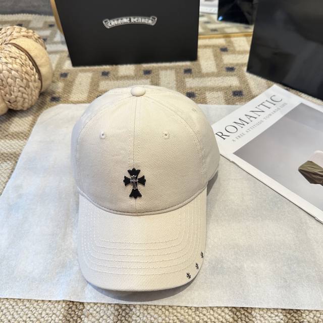 Chrome Hearts 克罗心 新款十字架 高品质棒球帽，高端定制版！网红时尚博主同款！墙裂推荐！质量巨好！谁戴谁好看~