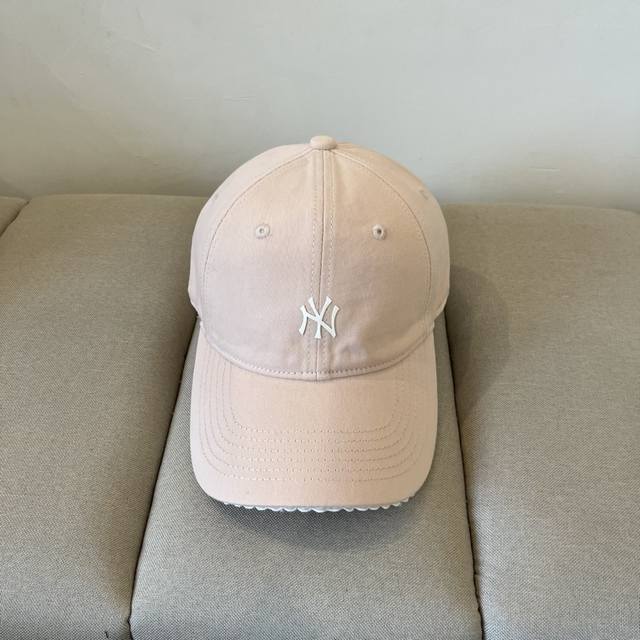 新品 专柜品质，细节就是完美 Mlb拼接新款 官网步上新Ny，代购版本 质量看细节好！