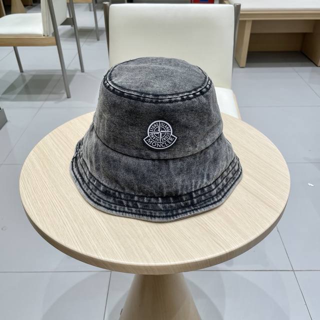 Moncler蒙口2025新款牛仔渔夫帽，经典流行款，质量超赞，