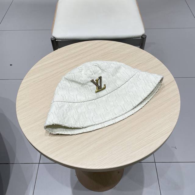 Lv路易威登 官网高版出货，经典渔夫帽 四季可用，出门必备，非常显脸小