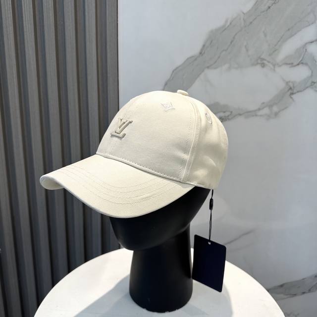 Lv路易威登 官网高版出货，经典棒球帽，非常经典的经典，流行的复古美，四季可用，出门必备，非常显脸小