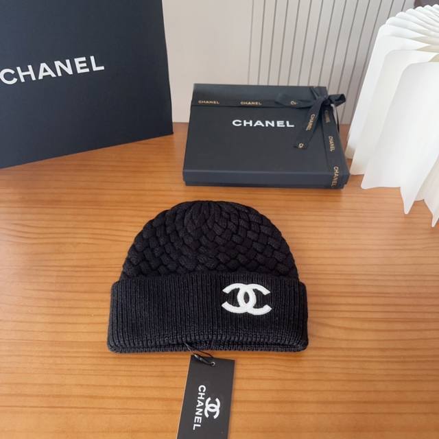 Chanel香奈儿 秋冬新款大牌同款羊毛针织毛线帽均码，吊牌齐全～出街超好搭配！