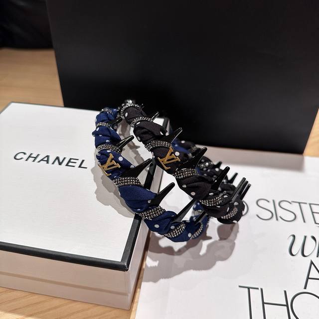 配包装盒 Louis Vuitton 路易威登 驴家新品发箍，特别吸睛，超火爆小单品，潮人必备