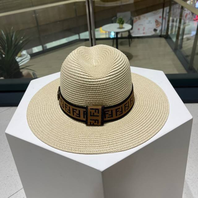 Fd芬迪新款草帽，拉菲草制作，拼老花Ff面料，名媛必备，头围57Cm