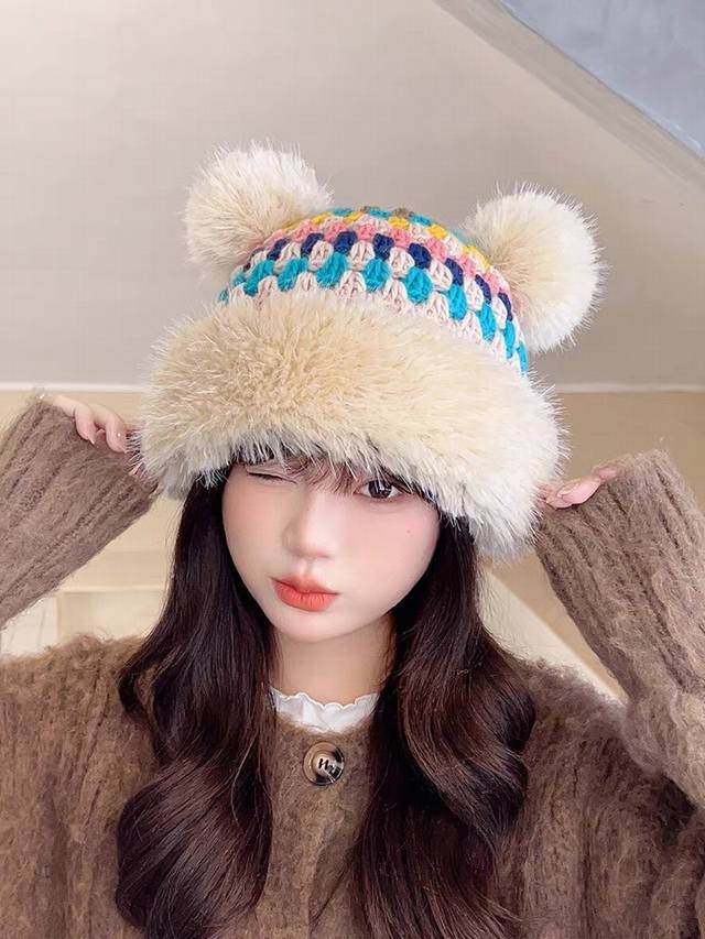 蒙口Moncler 新款小熊可爱护其拼色保暖毛线针织帽女