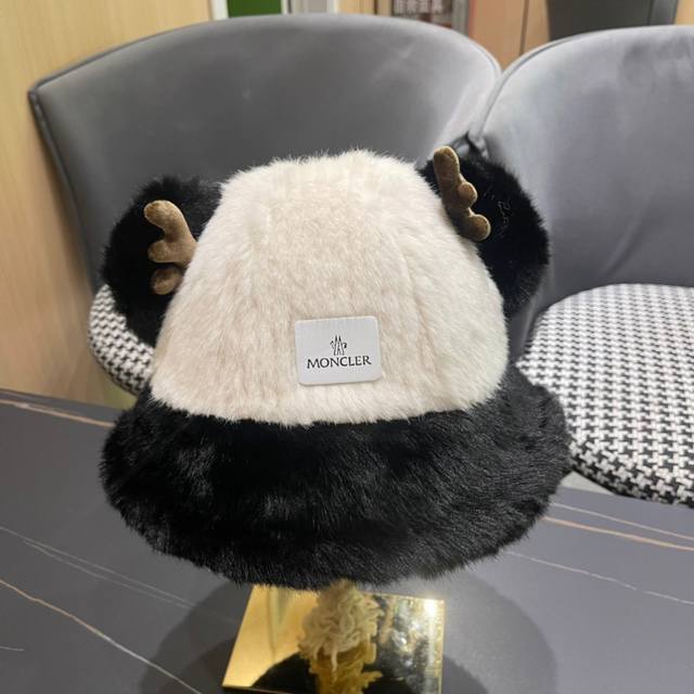 蒙口Moncler 冬新款可爱鹿角小熊耳朵渔夫帽保暖百搭街头盆帽
