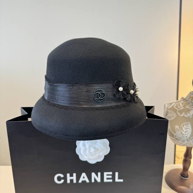 Chanel香奈儿新款秋冬羊毛盆帽，百分百羊毛面料%、头围57Cm