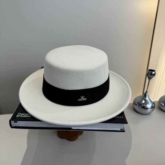 白色 Celine赛琳秋冬新款羊毛礼帽，平顶礼帽，百分百羊毛%面料，头围57Cm