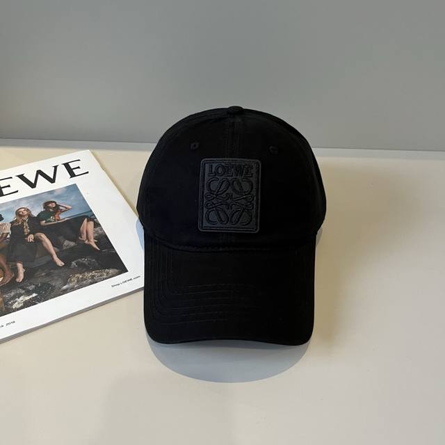 罗意威 Loewe新款原版原标设计，质感超好，外部线条定位标准，做工精细，简约大气低价走量！