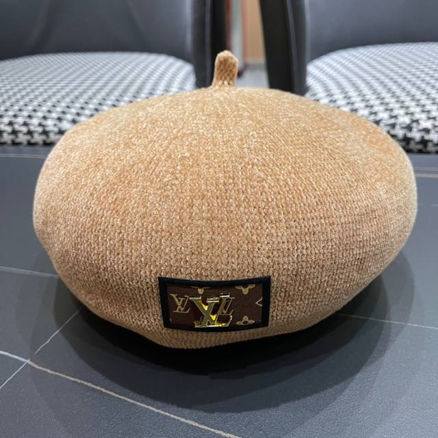上新！路易威登 Louisvuitton 帽子女韩版时尚百搭贝雷帽秋冬季 年新款大头围画家帽潮