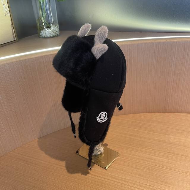 Moncler蒙口 新款冬保暖鹿角雷锋帽，加厚防风寒护耳帽子东北加厚骑行帽