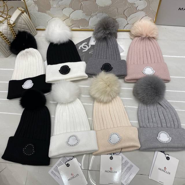 Moncler 兔绒针织帽
