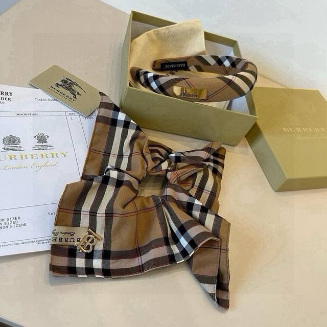 Burberry巴宝莉格子发圈