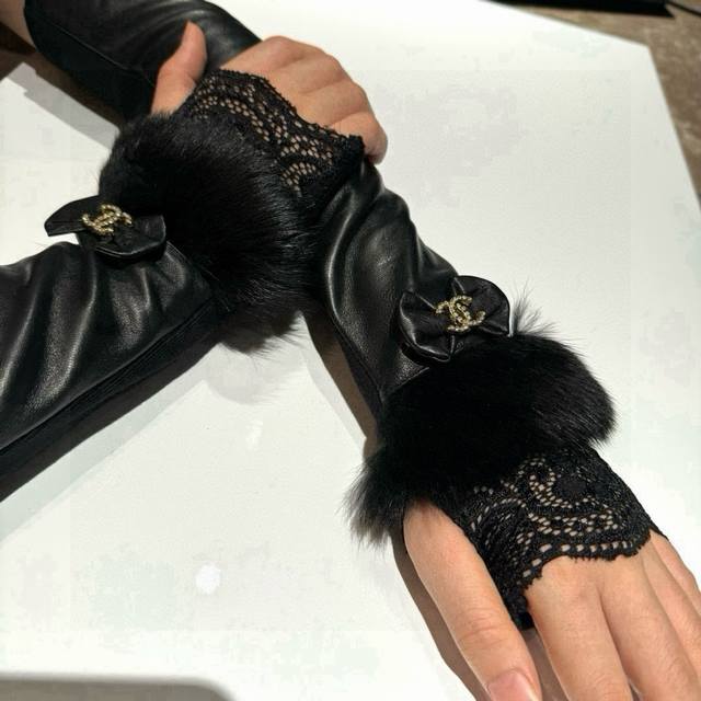 香奈儿 Chanel女款 爆款 露指连袖长手套 进口原版皮 一级羊皮 貉子毛 丝光内里+弹力布 实物超美 出口海外货 贵族名媛范儿 女神集美们必备神器 保暖百搭