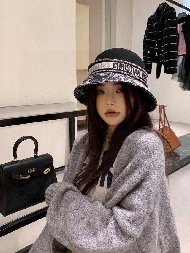 Dior迪奥23年秋冬新款礼帽，毛呢帽，百分百羊毛%头围57Cm