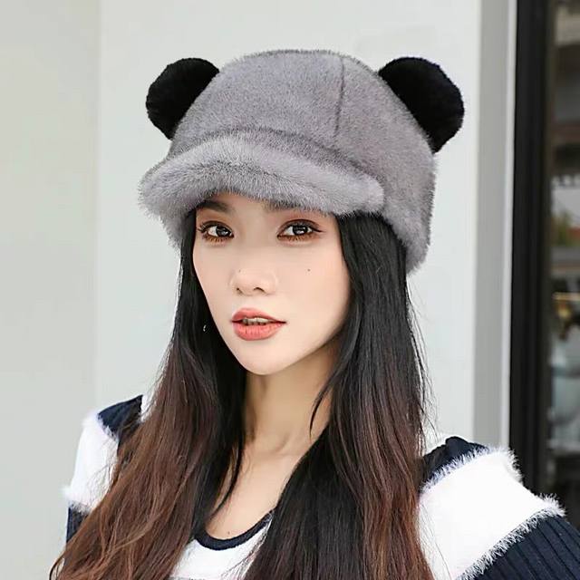 Moncler潮牌蒙口仿貂毛绒鸭舌帽女子秋冬保暖可爱米奇帽加小熊耳朵