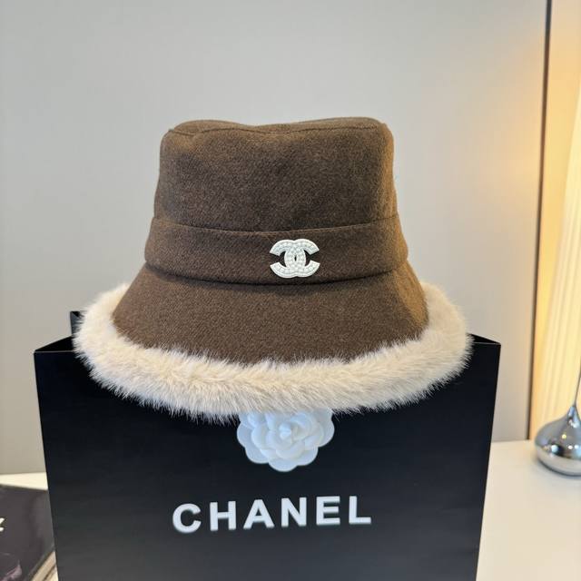 Chanel香奈儿新款渔夫帽，秋冬加绒帽，头围57Cm