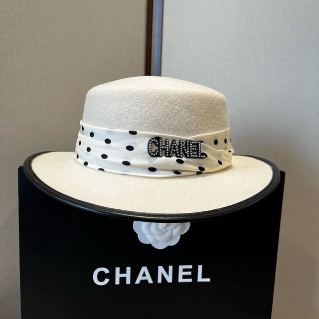白色 Chanel香奈儿新款羊毛礼帽，平顶礼帽，百分百羊毛面料%，头围57Cm