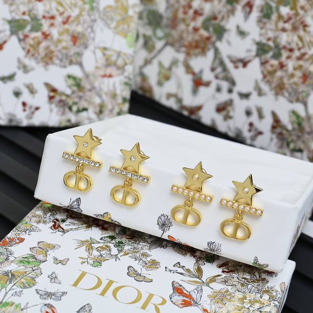 Dior 25平衡木星星耳钉 仙女珠钻首饰温柔优雅柔美 仙气十足 日常佩戴或者聚会婚礼搭配礼裙都很美