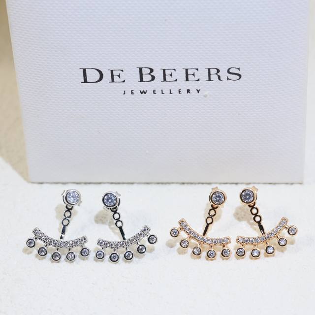 戴比尔斯耳钉 De Beerss925纯银耳针亚金材质 镶嵌工艺 18K金镀层 进口高碳钻