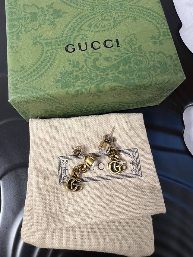 Gucci 耳钉