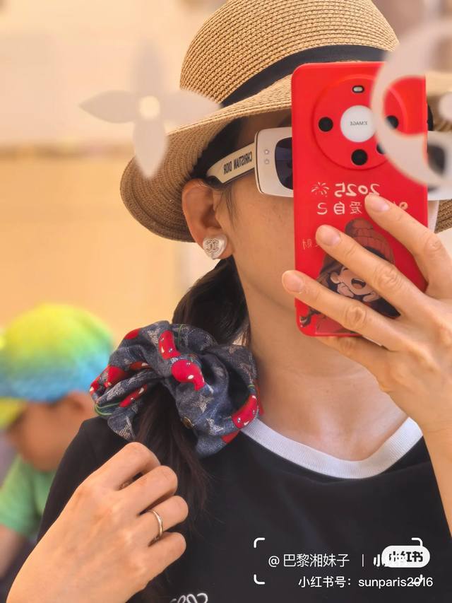 新款Lv 发圈Louis Vuitton 路易威登专柜一致材质 火爆款出货 设计独特 复古前卫 男神、美女必备。