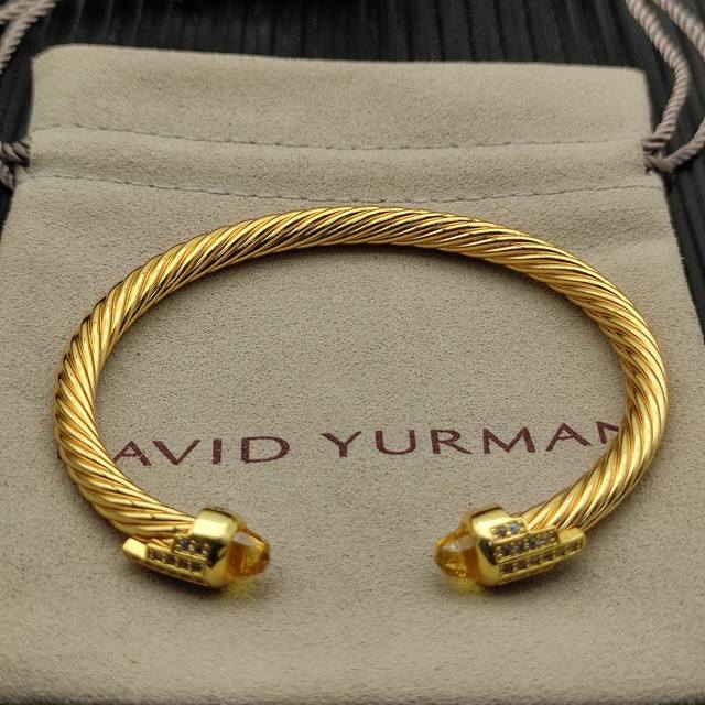 David Yurman 金色5Mm 5排钻黄钻手镯。黄钻、建议适合佩戴的手围15-20Cm 编号Dysz-275