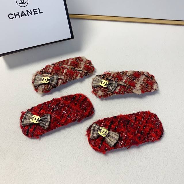 chanel小香 Chanel发夹 粗尼蝴蝶结Logo边夹刘海夹Bb夹压夹日常精致小单品 气质百搭小仙女必入单品 宝藏款 闭眼入推荐款 一对