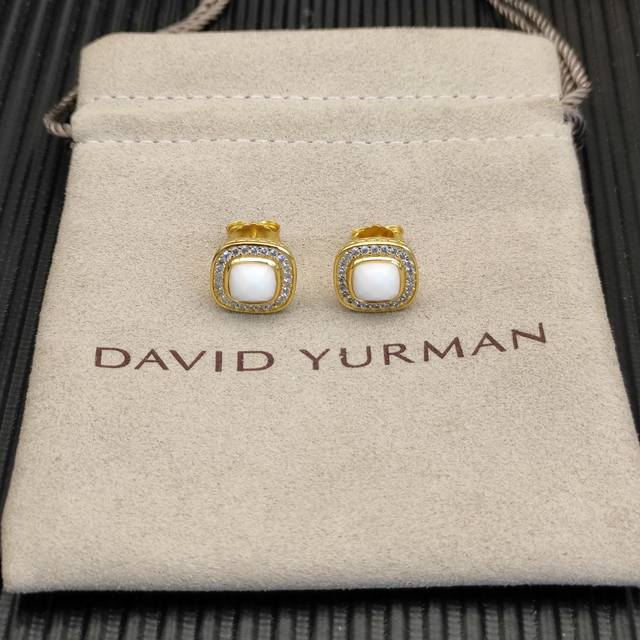 David Yurman 主石7Mm金色 四方钻耳钉白玛瑙