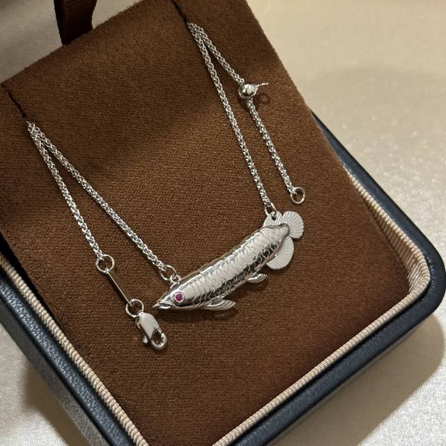 A6686 大展宏图 银龙鱼 项链 个性时尚 分件设计 可灵动 质感十足 招财开运 非常适合日常佩戴 电镀厚金 拉伸设计 可自由调节 纯银项链