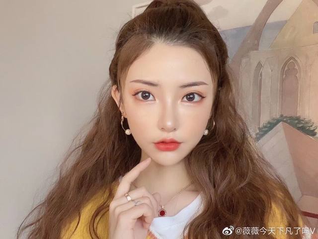 我们出品 现货！ Bvlg Ri系列最新款黑白玛瑙项链 项链Z批P41600+ 可订做真金真钻18K金版，量大咨询客Fu Bvlg Ri项链以品牌奉为灵感来源的