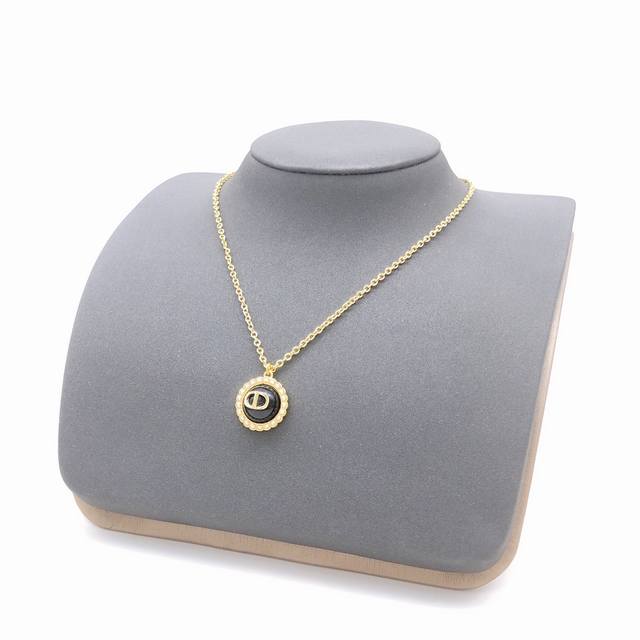 编号Dxl0242 Dio*最新款黑色项链 一致Z批黄铜材质