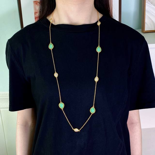 Bs80 秋冬款上新宝诗龙Boucheron珠边水滴锆石满钻长款金属质感毛衣链佩戴图 黄铜材料电镀18K金 10个色 尺寸约：总长89.5Cm含两段调节扣