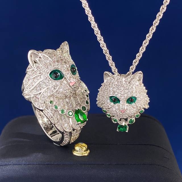 戒指Bs80 项链Bs80 宝诗龙Bouoheron欧美时尚高级动物系列立体惟妙惟俏宠物猫镶绿宝石璀璨闪耀镶钻戒指项链 黄铜材料电镀18K金 银色